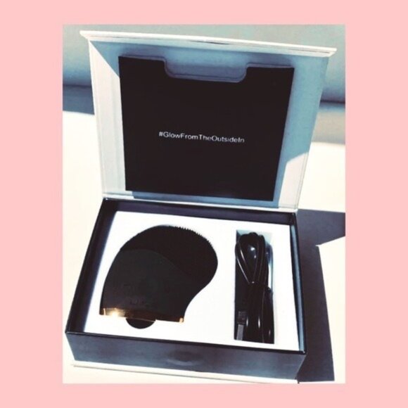 NIB Luce180° Anti-Aging Facial Cleanser & Device w/14 Low Frequency Vibrations - Picture 1 of 6